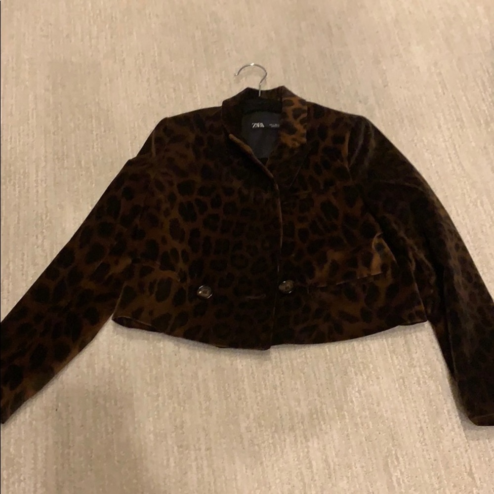Zara leopard crop blazer